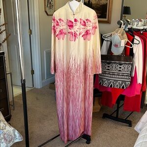 David Brown California lounge dress